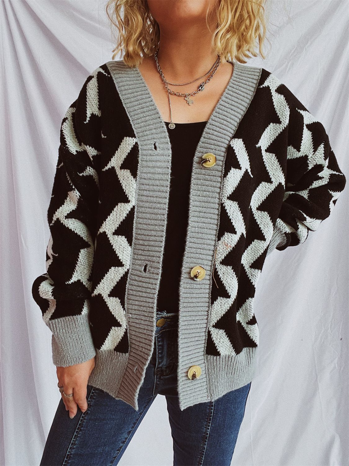 Contrast Trim Geometric V-Neck Long Sleeve Cardigan