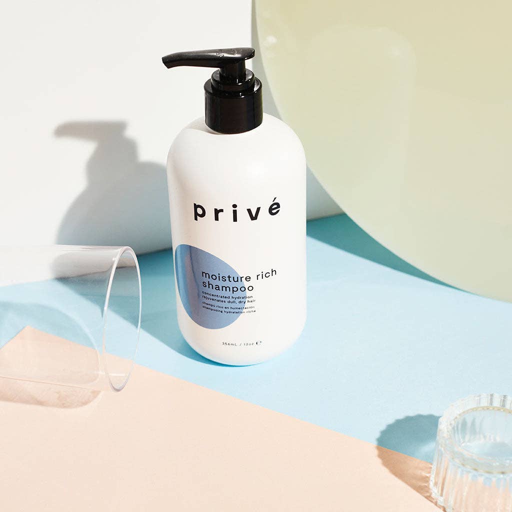Moisture rich shampoo