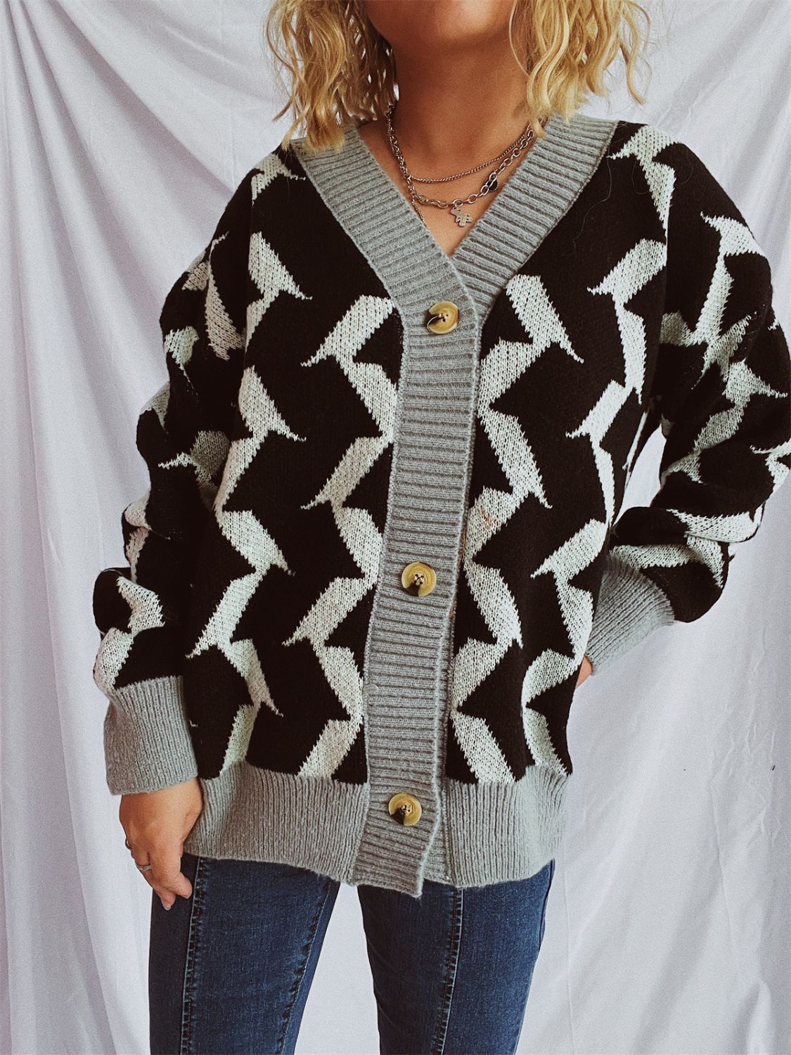 Contrast Trim Geometric V-Neck Long Sleeve Cardigan