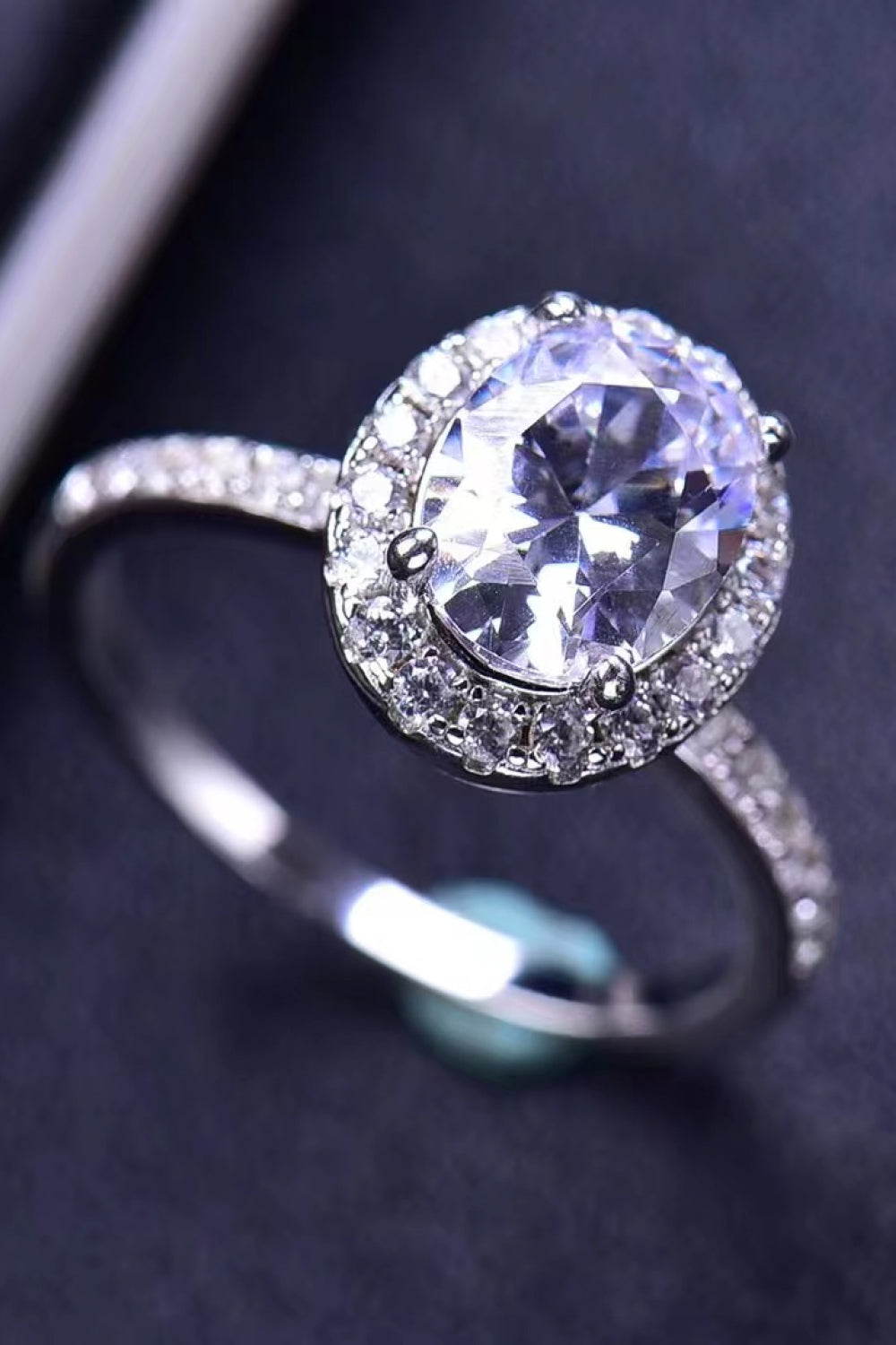 2 Carat Moissanite 18k Platinum-Plated Ring - GlamZation