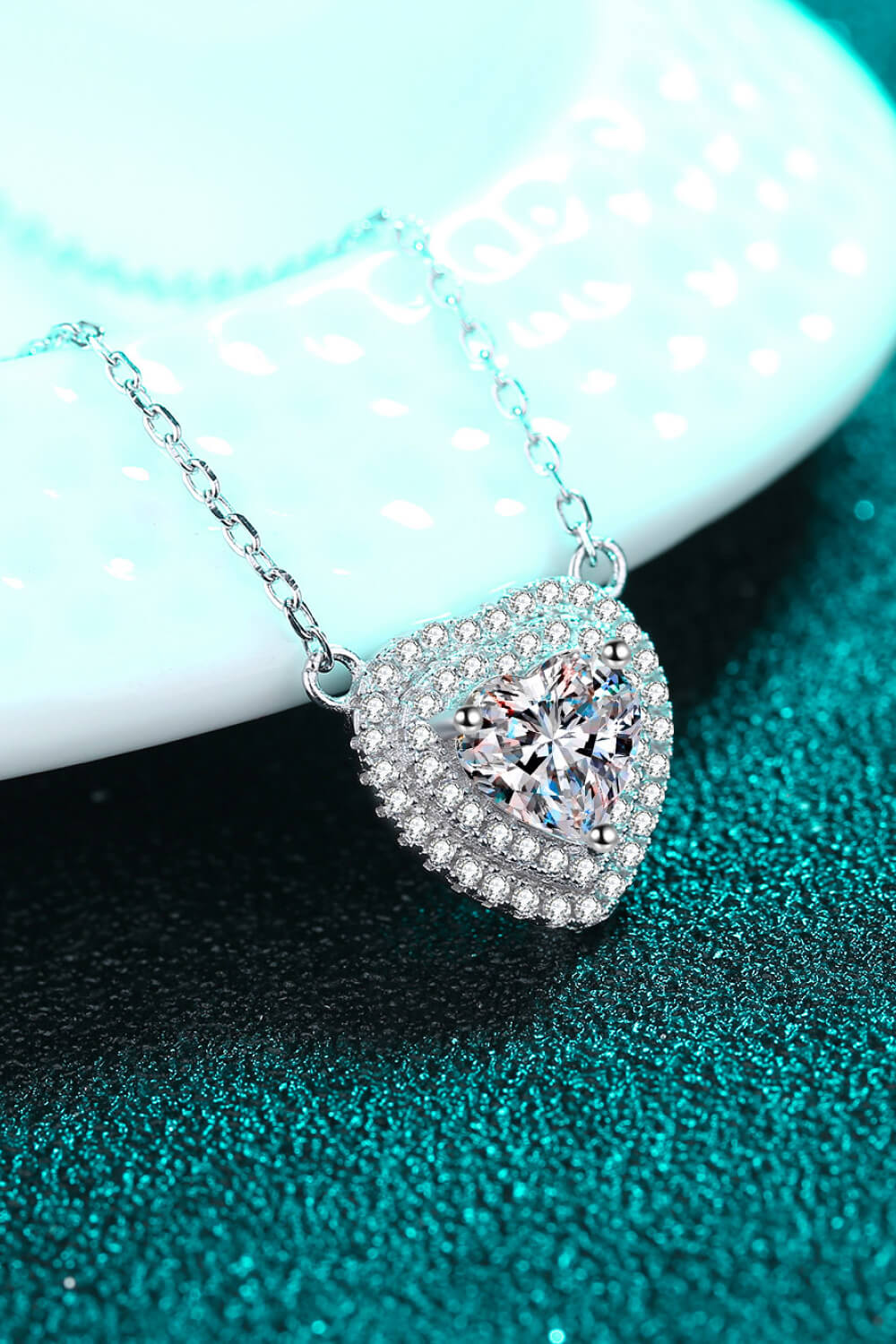 Moissanite Heart Pendant Chain Necklace