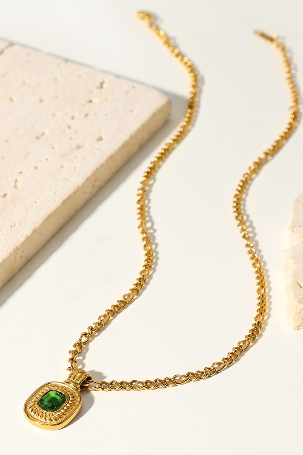 18K Gold Plated Inlaid Rhinestone Pendant Necklace - GlamZation