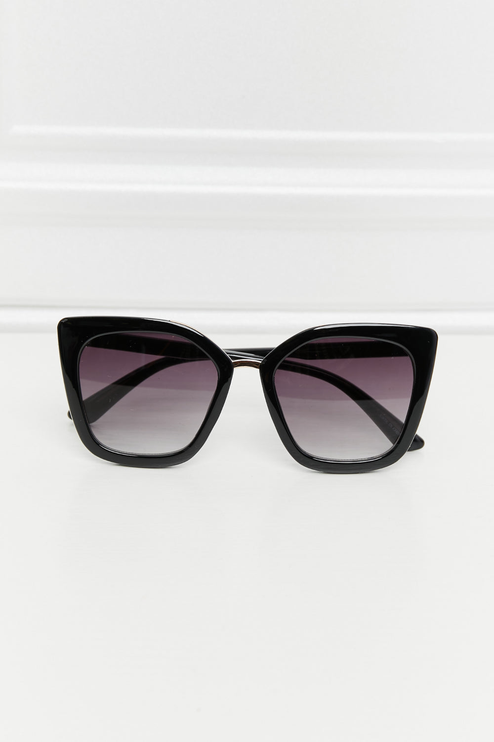 Cat Eye Full Rim Polycarbonate Sunglasses - GlamZation