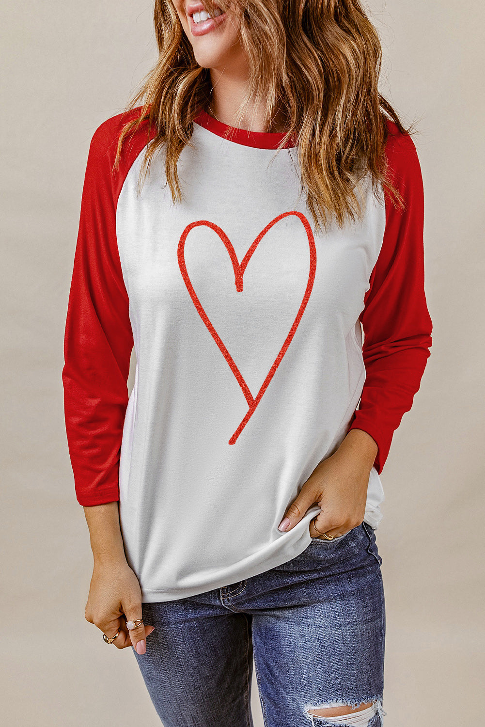 Contrast Baseball Sleeve Heart Graphic Top - GlamZation