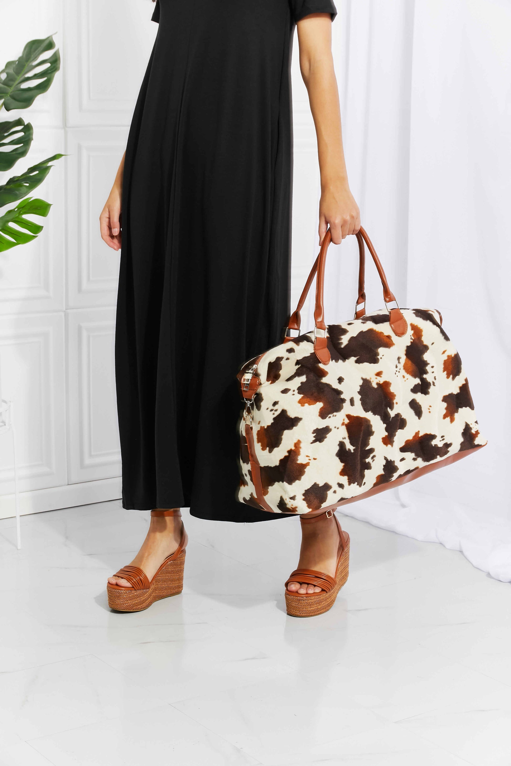 Animal Print Plush Weekender Bag - GlamZation