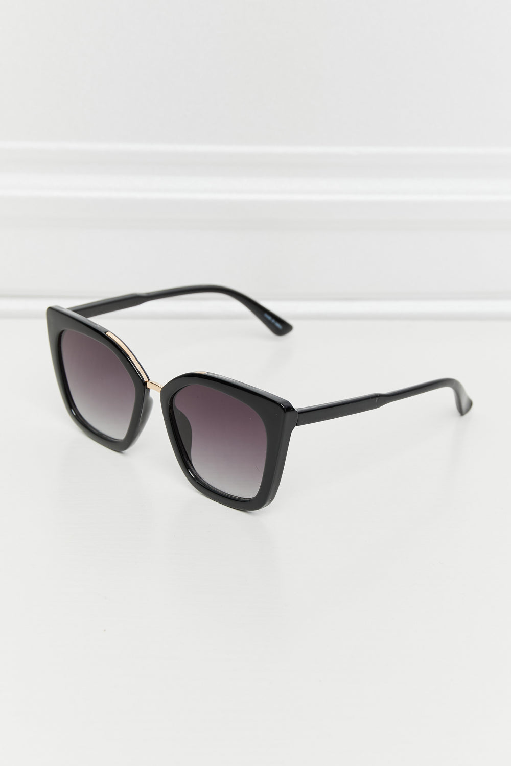 Cat Eye Full Rim Polycarbonate Sunglasses - GlamZation